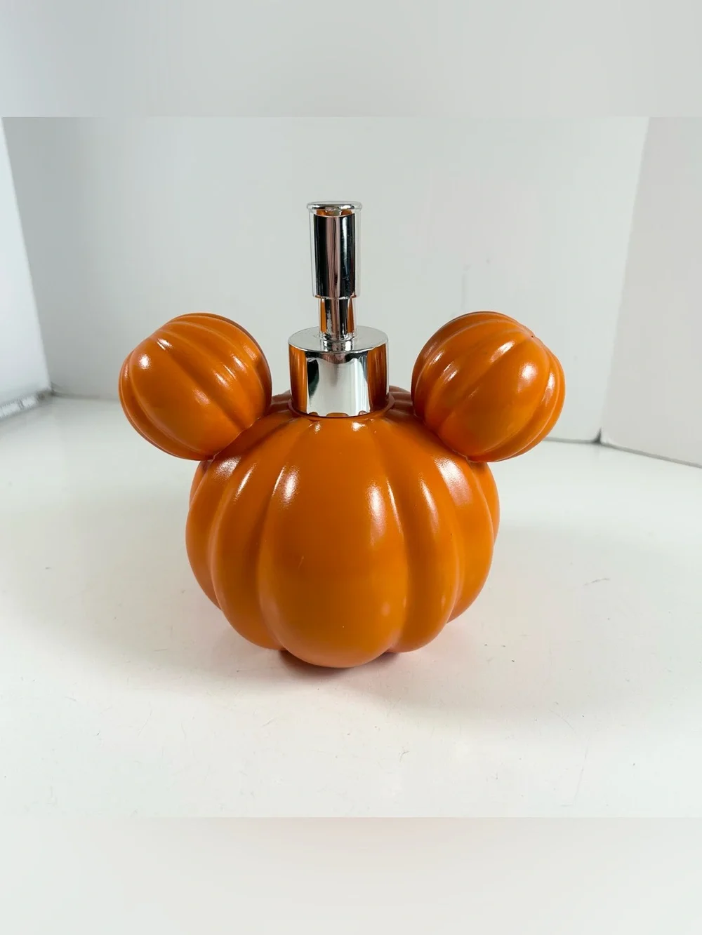 Jay Franco Disney Mickey Mouse Halloween Pumpkin Lotion Soap Dispenser